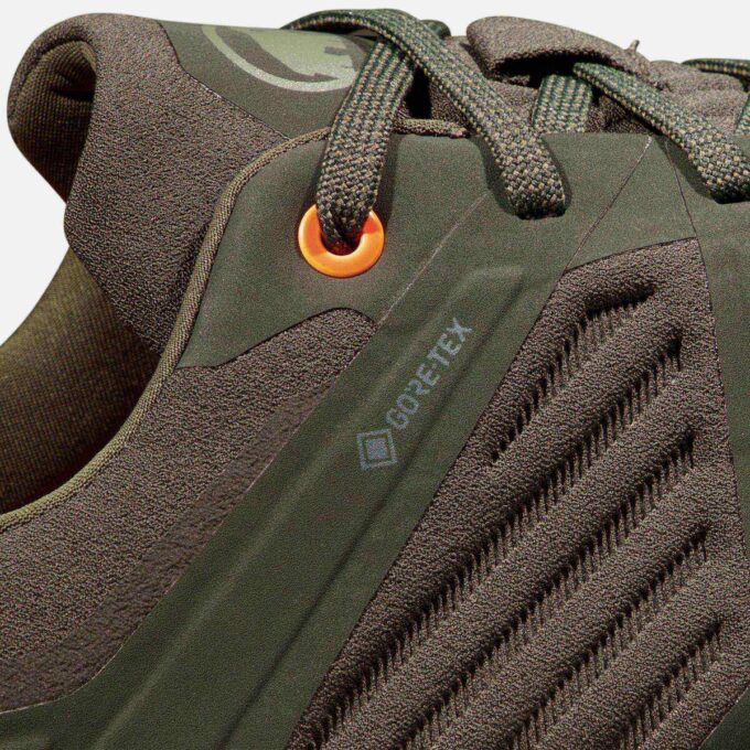 Ultimate III Low GTX Men